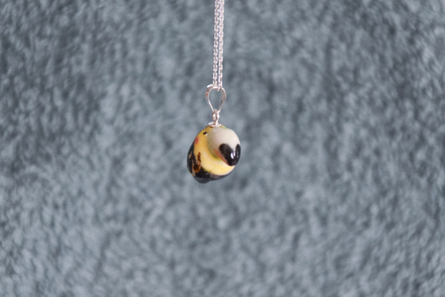 Porcelain toucan